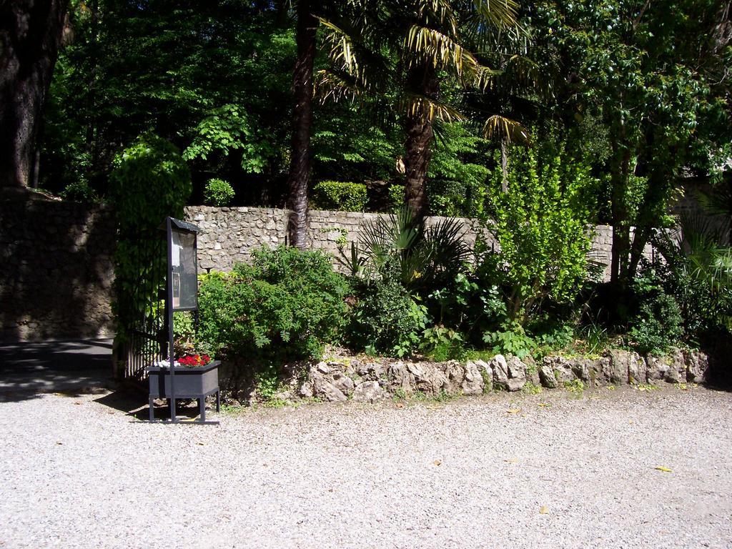 Auberge Cocagne Avèze Dış mekan fotoğraf